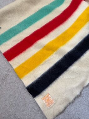 Vintage Hudson’s Bay 3.5 Point Wool Blanket – Made in England – 1950s/60s